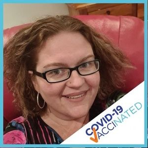 Meet your Posher, Laura